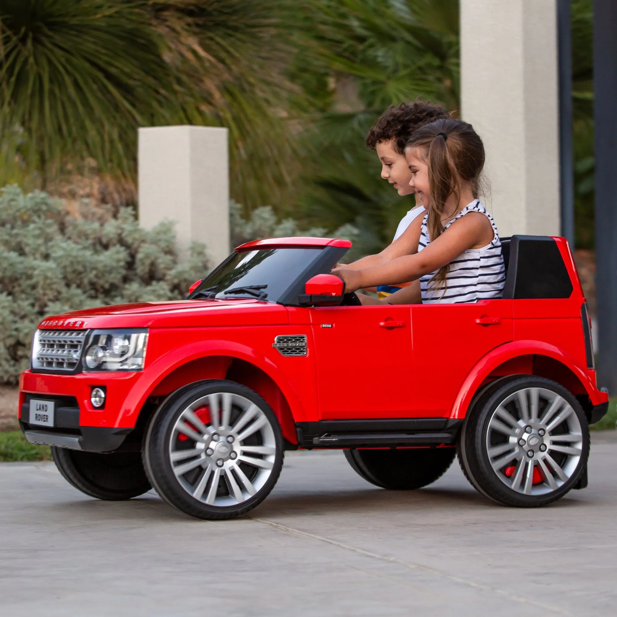 12V 2-Seater Licensed Land Rover Ride-On w/ Parent Remote Control