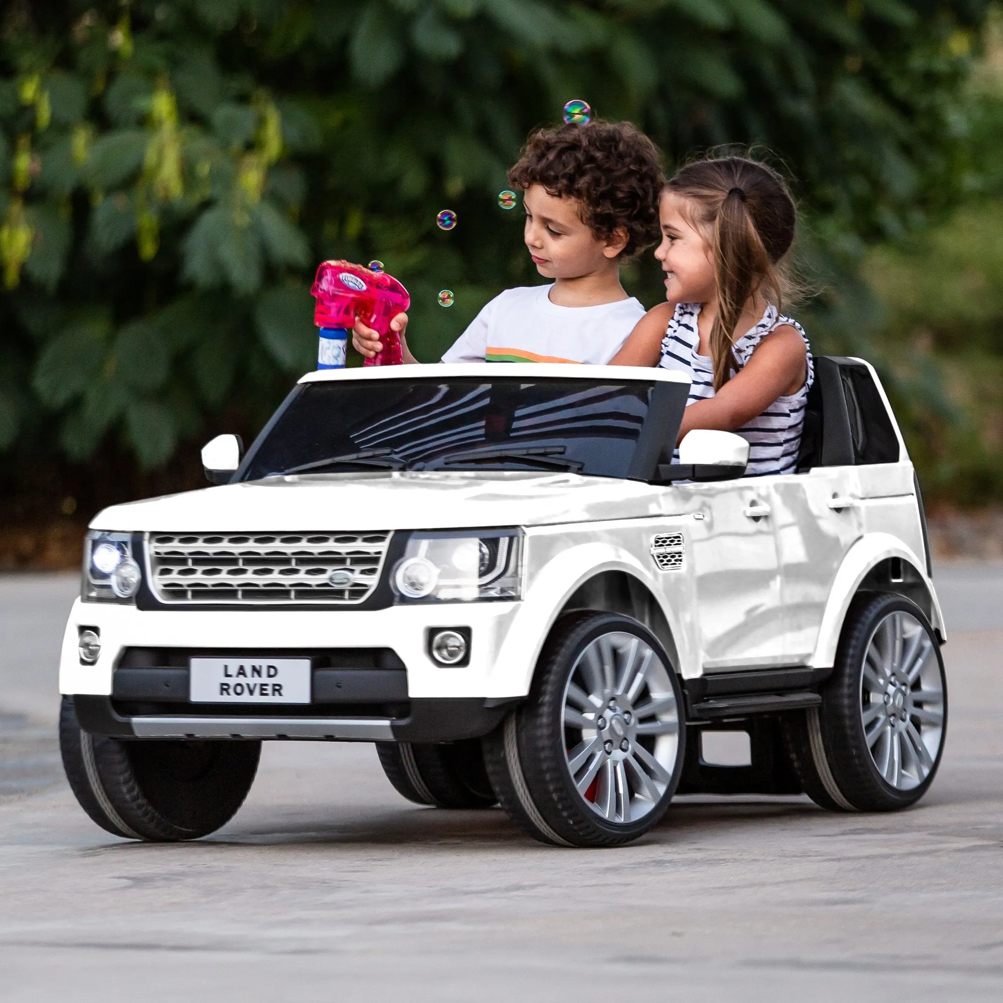 12V 2-Seater Licensed Land Rover Ride-On w/ Parent Remote Control