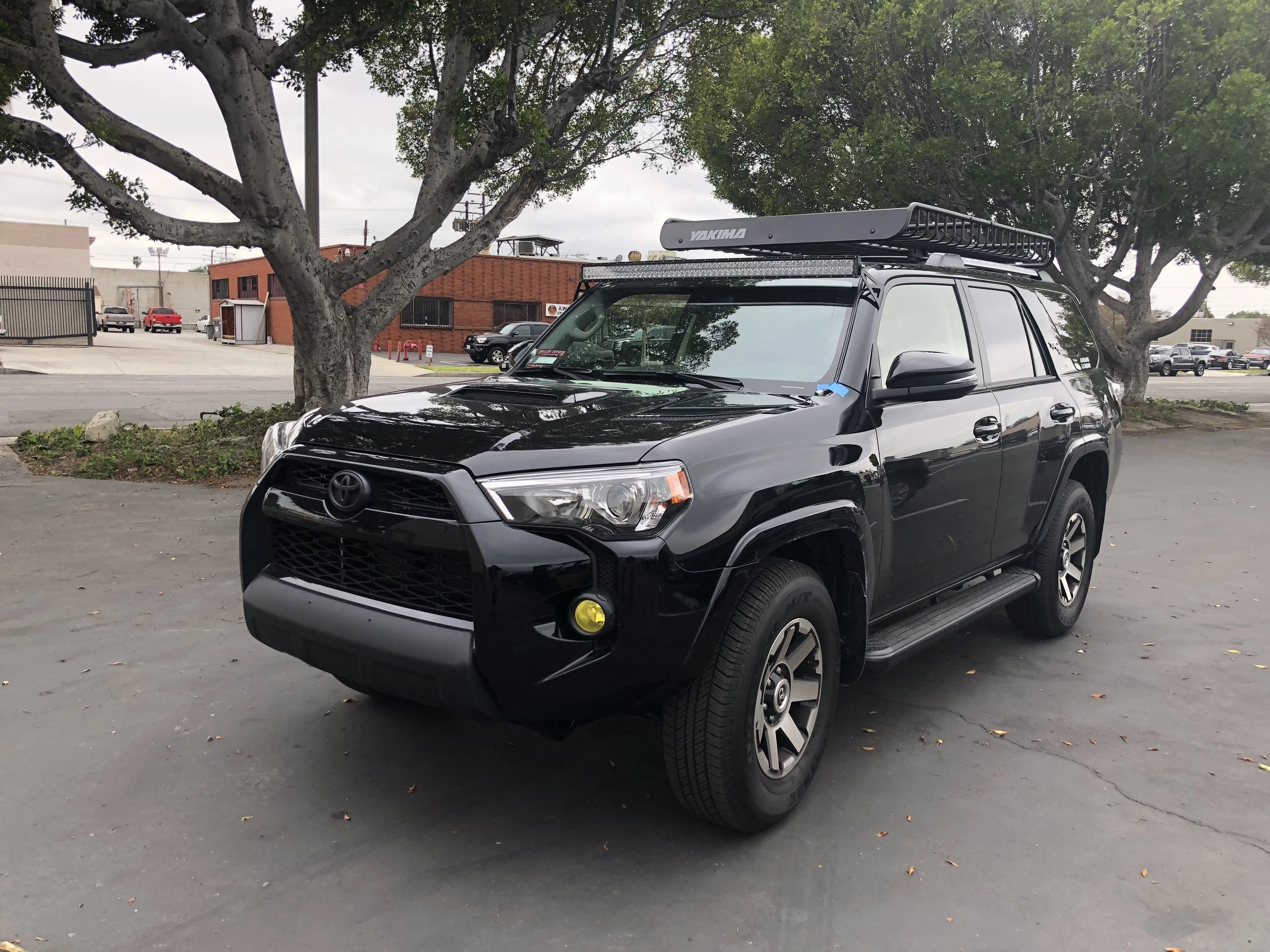 2003-2023 TOYOTA 4RUNNER 52" CURVED LED LIGHT BAR ROOF BRACKETS KIT BY CALI RAISED LED