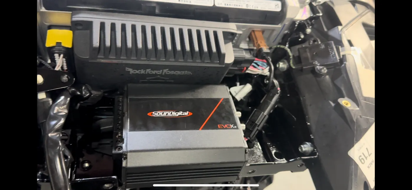 2023.5 / 2024 / 2025 Harley Davidson  4 speaker  plug and play audio package with 800 watt amp and dsp