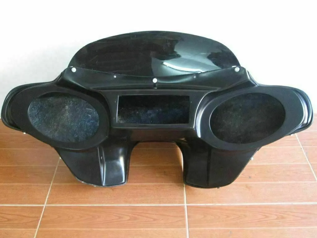 BATWING FAIRING WINDSHIELD  6X9" SPEAKER HOLES  4 YAMAHA ROAD STAR ROADSTAR