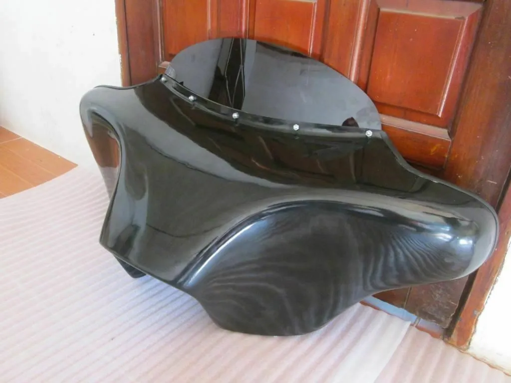 CUSTOM BATWING FAIRING WINDSHIELD Harley FLD Dyna Switchback BAGGER LOW 4X5"