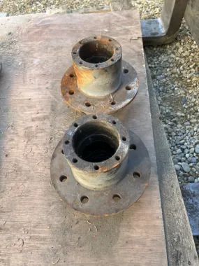 GM SINGLE HUBS DANA 60