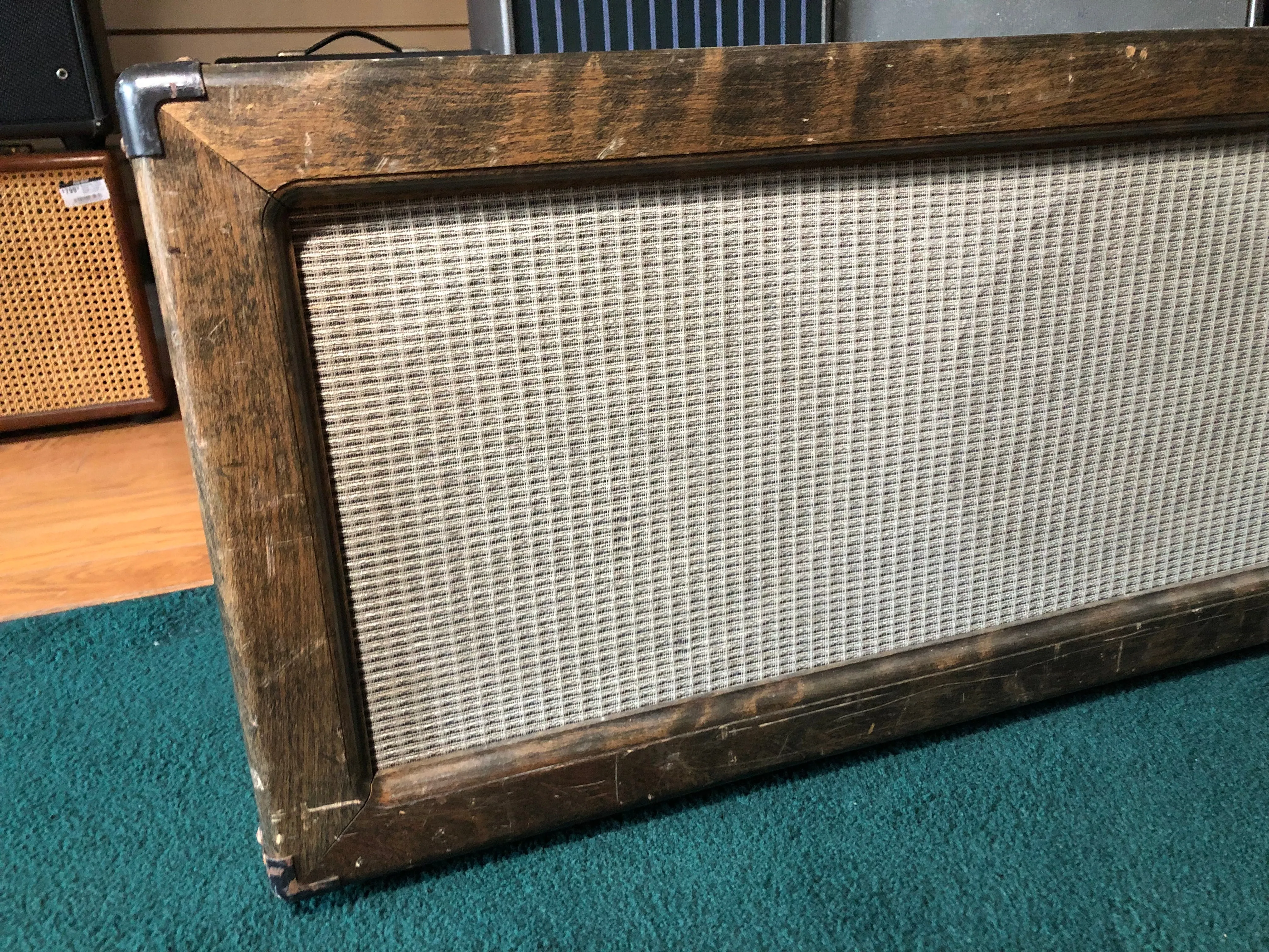 Roadhouse Custom 2x12 Guitar Cabinet Used