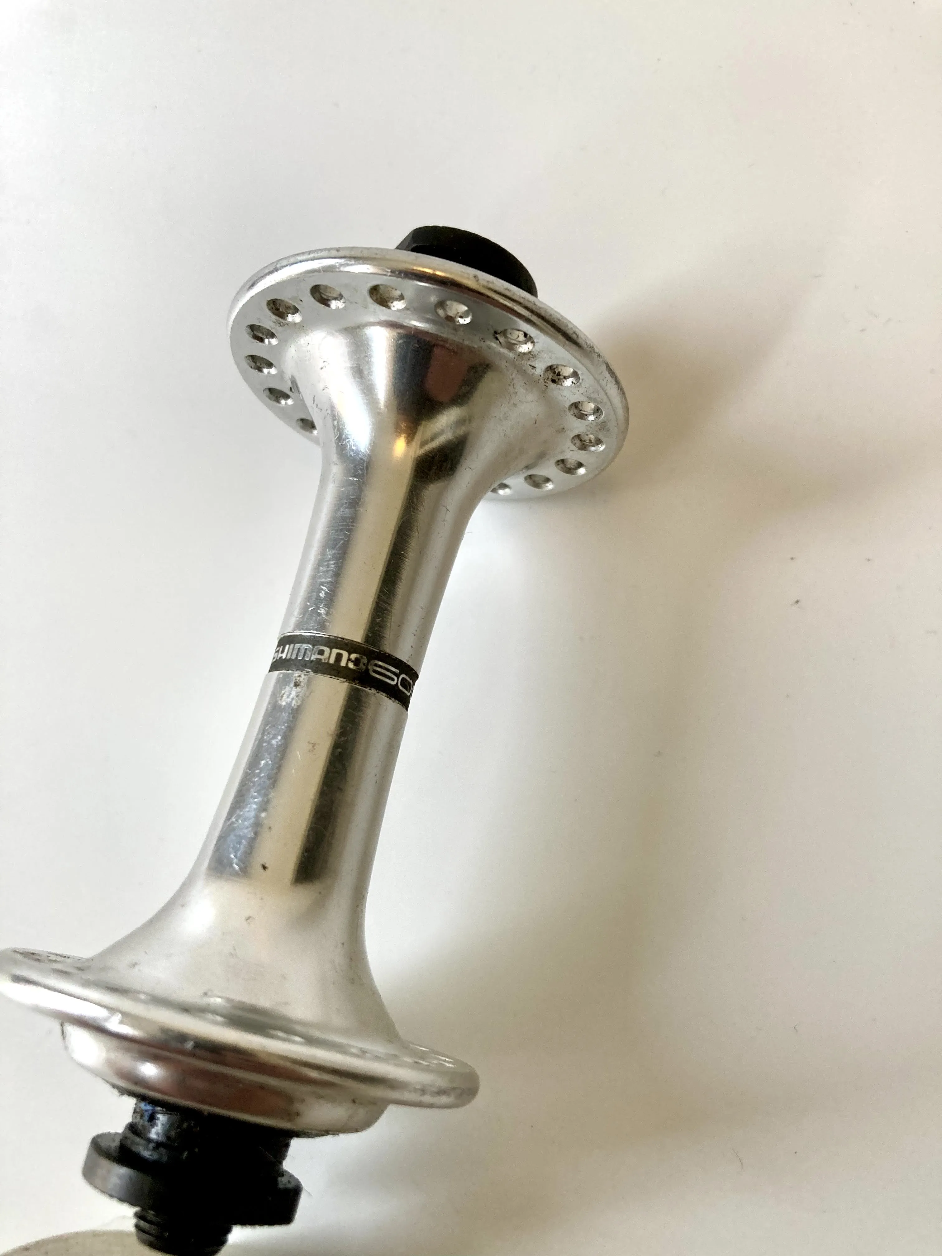 Shimano 600 Tricolor front hub HB 6400